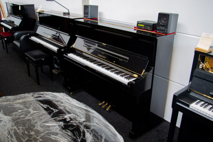 Yamaha DU1A (DISKLAVIER) piano