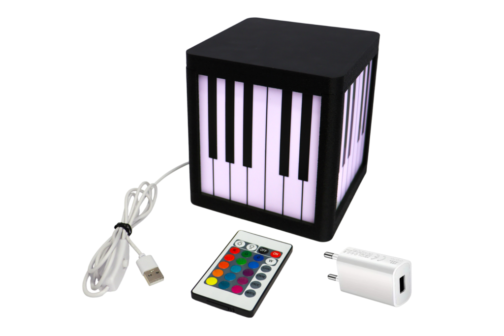 Marcato tafellamp met accessoires